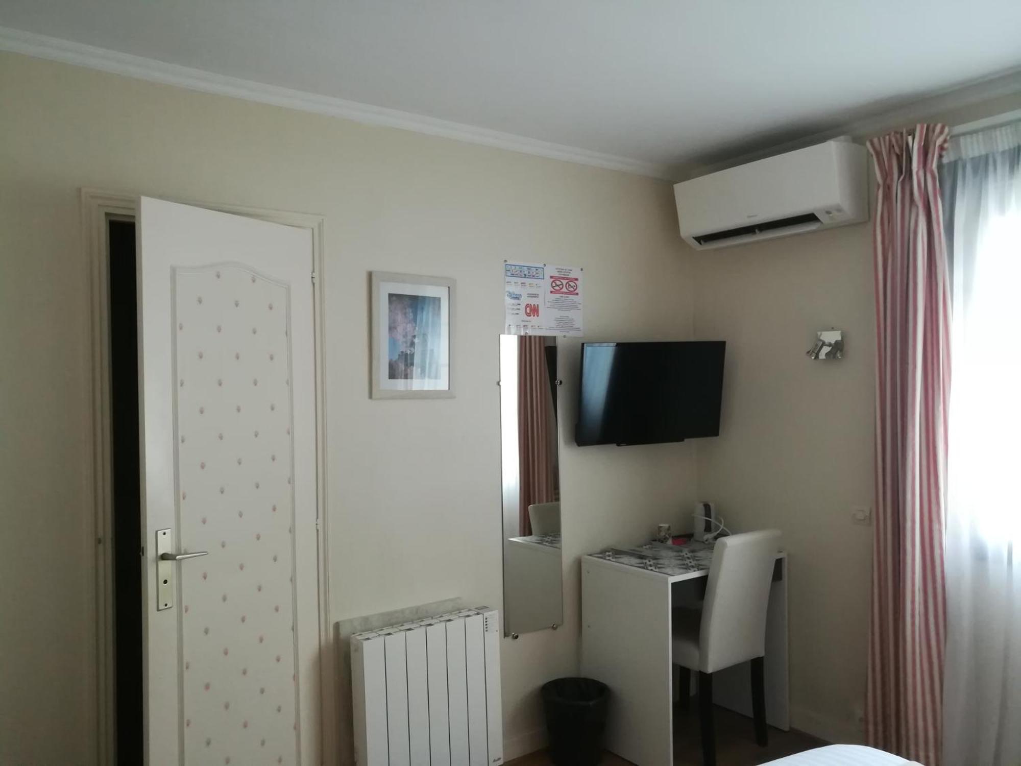 Contact Hotel Du Relais Thouars Pokój zdjęcie