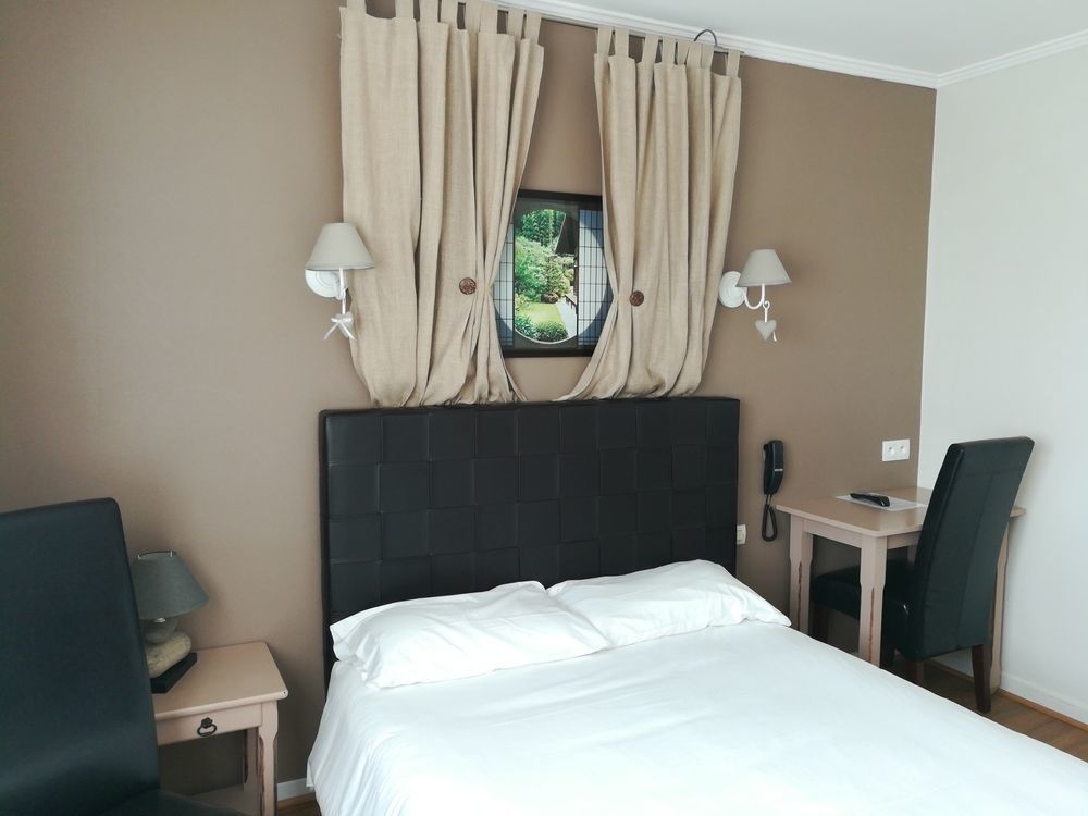 Contact Hotel Du Relais Thouars Zewnętrze zdjęcie