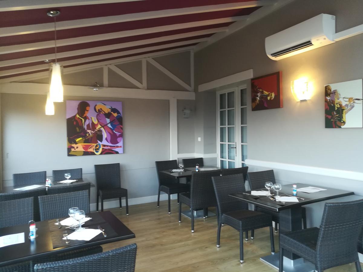 Contact Hotel Du Relais Thouars Zewnętrze zdjęcie