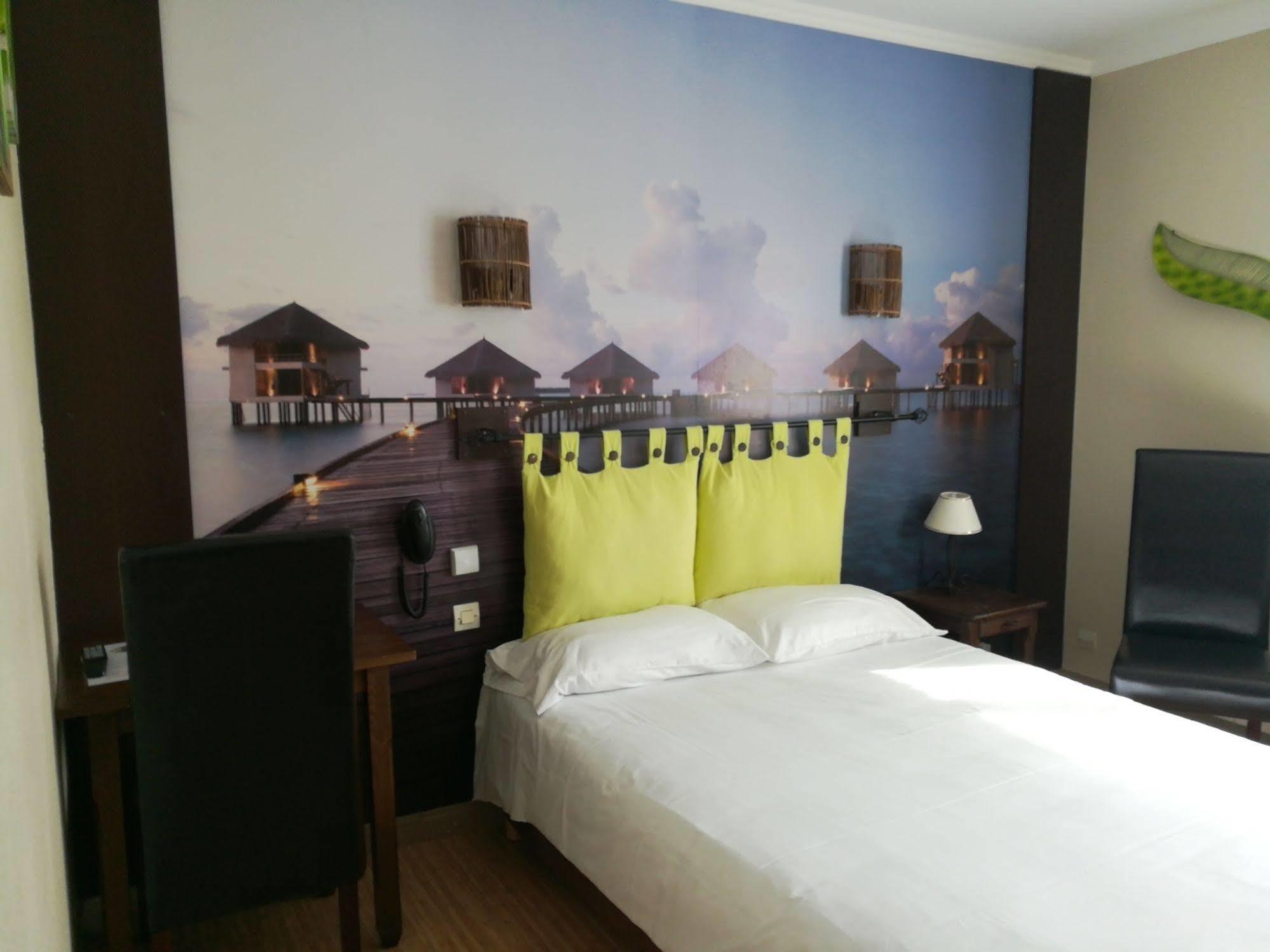 Contact Hotel Du Relais Thouars Zewnętrze zdjęcie
