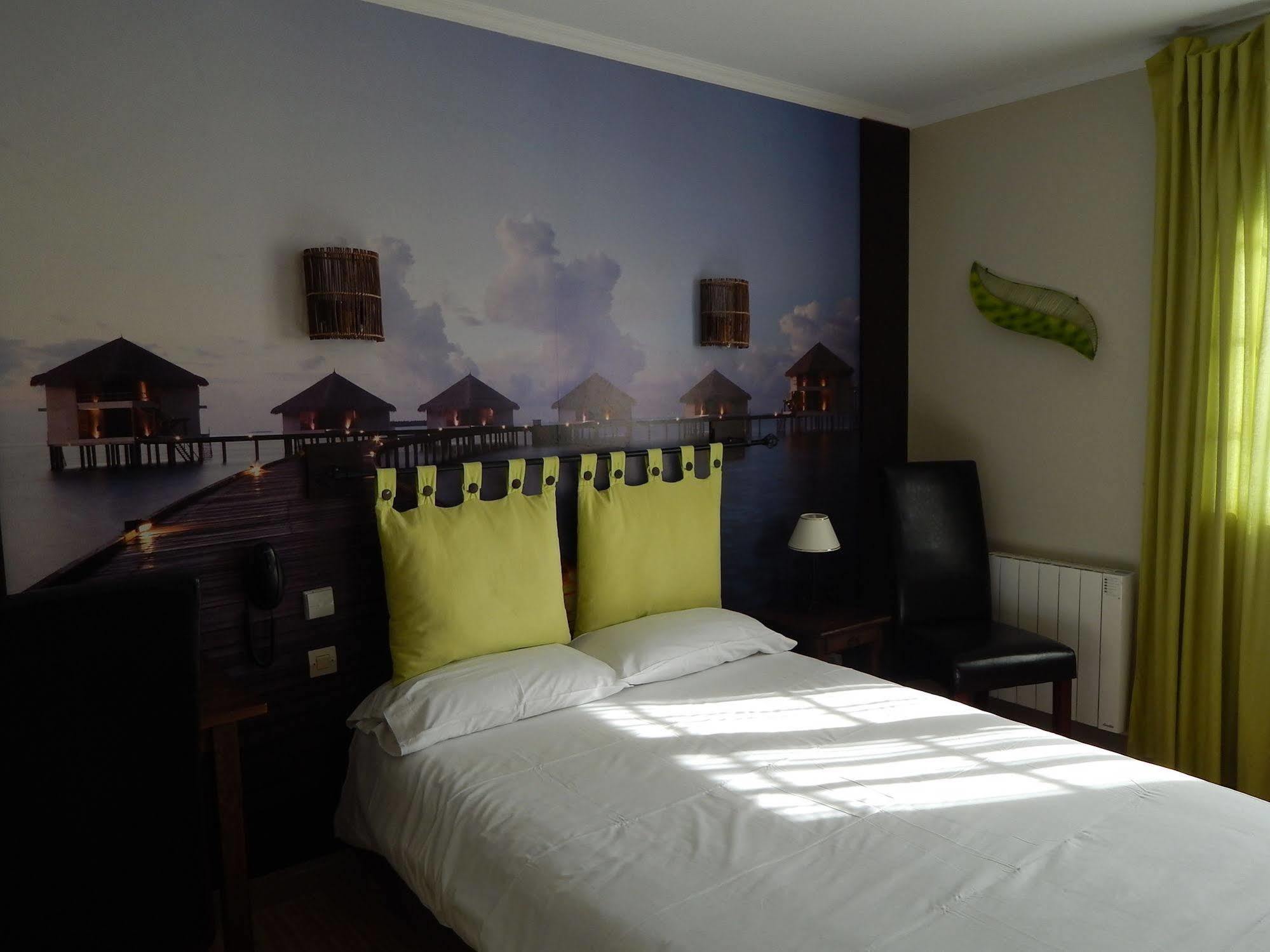 Contact Hotel Du Relais Thouars Zewnętrze zdjęcie