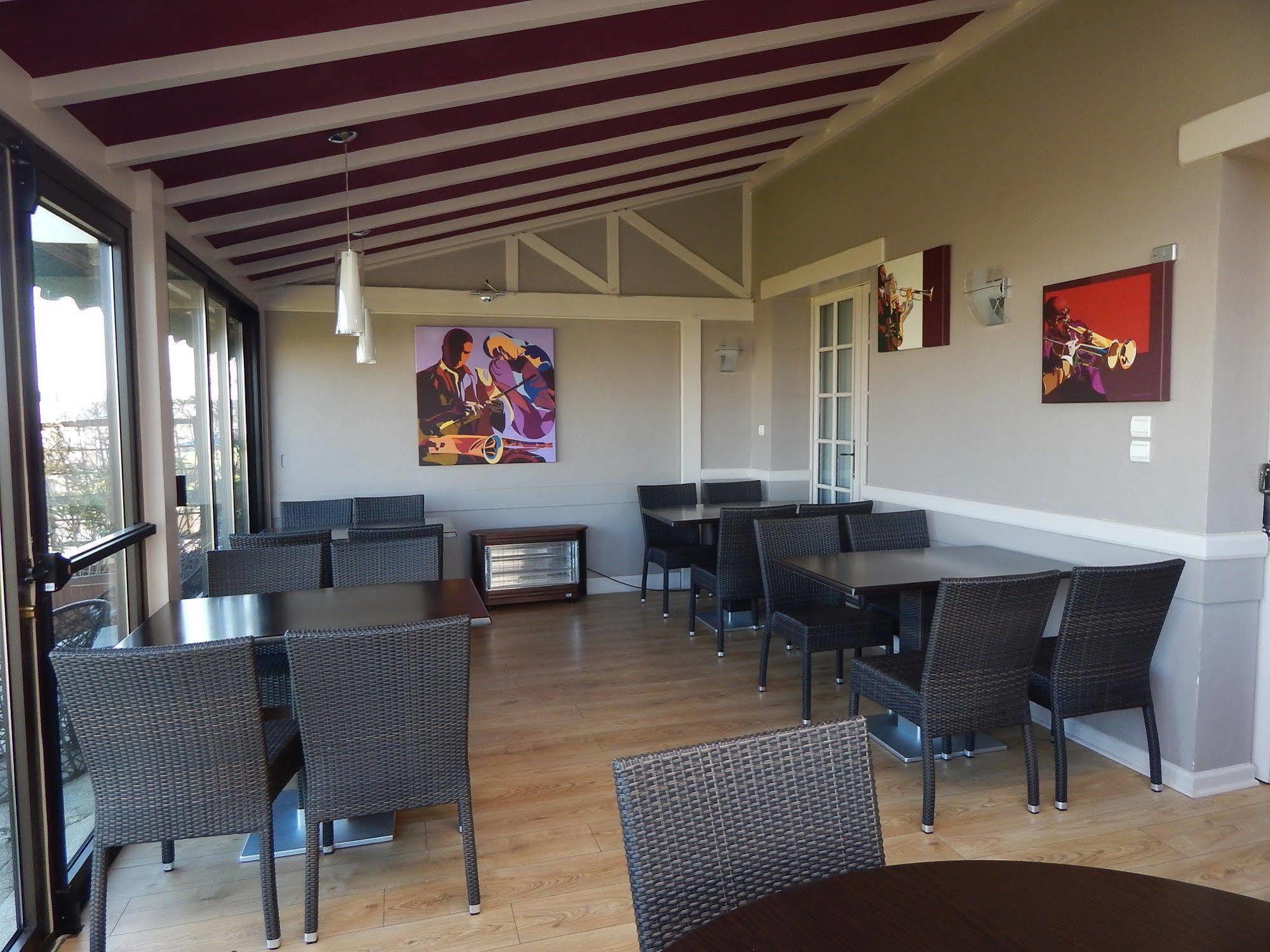Contact Hotel Du Relais Thouars Zewnętrze zdjęcie